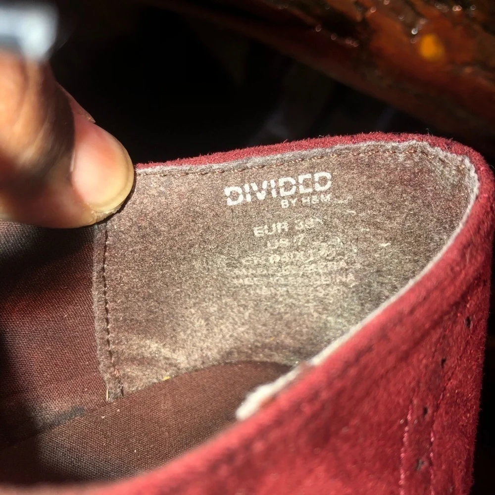 Divided 1 inch creeper oxfords in burgundy.